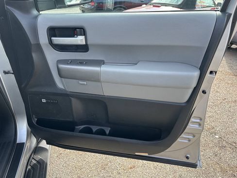 Used 2013 Toyota Sequoia Limited AWD/4WD image 23