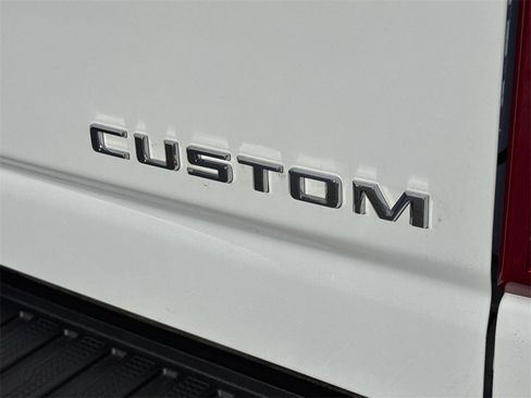 Used 2025 Chevrolet Silverado 2500 Custom w/ Custom Value Package image 14