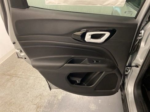 New 2026 Jeep Compass Limited image 21