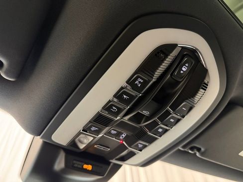 Used 2026 Porsche Macan Turbo image 23