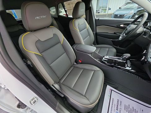 New 2026 Chevrolet Trax ACTIV w/ Driver Confidence Package FWD image 23