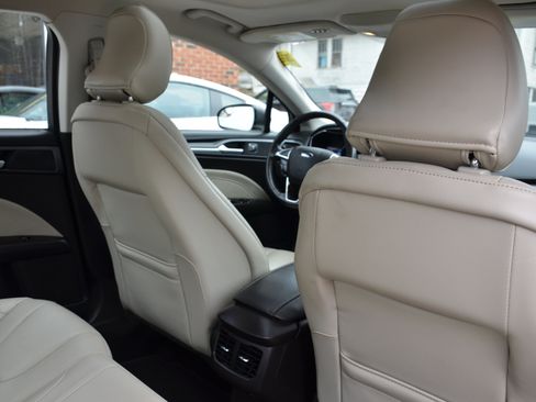 Used 2015 Ford Fusion Titanium image 20