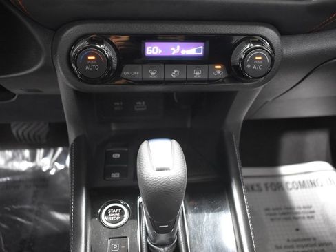 Certified 2022 Nissan Kicks SR FWD image 18