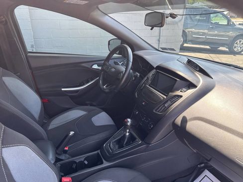 Used 2018 Ford Focus ST FWD image 25