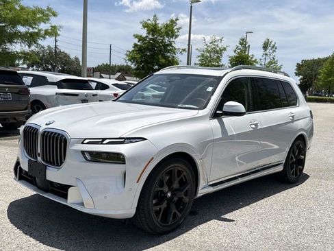 Used 2023 BMW X7 xDrive40i w/ Premium Package AWD/4WD image 7