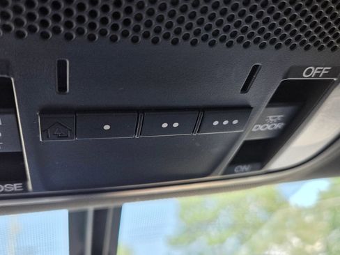 Used 2016 Acura ILX FWD image 25