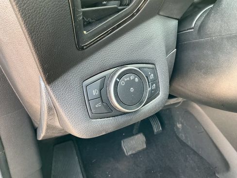Used 2017 Ford Escape Titanium AWD/4WD image 31