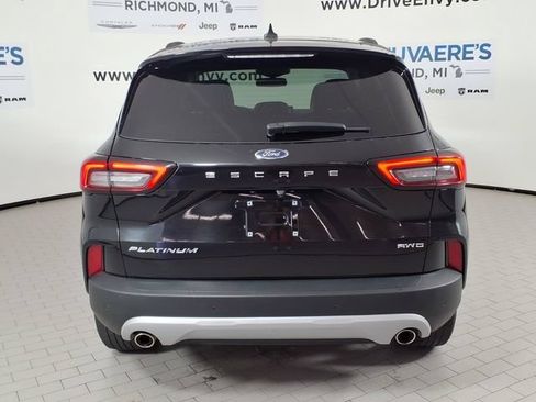 Used 2023 Ford Escape Platinum AWD/4WD image 5