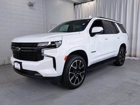 Used 2024 Chevrolet Tahoe RST w/ Luxury Package RWD image 2