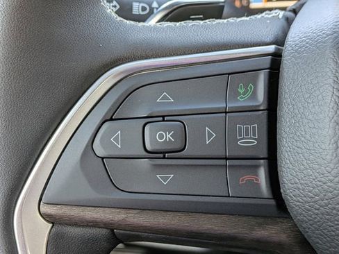 New 2026 Jeep Grand Cherokee Altitude AWD/4WD image 27