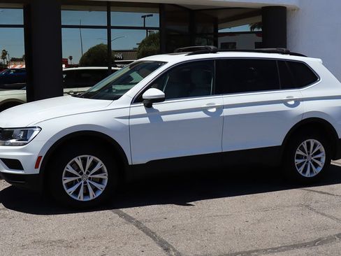 Used 2019 Volkswagen Tiguan SE w/ Panoramic Sunroof Package AWD/4WD image 7