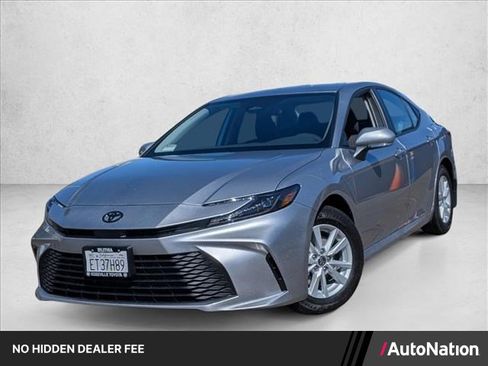 Used 2026 Toyota Camry LE FWD image 1