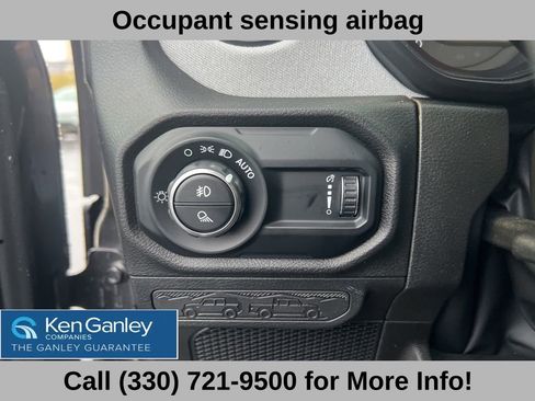 Used 2025 Jeep Gladiator Sport image 29