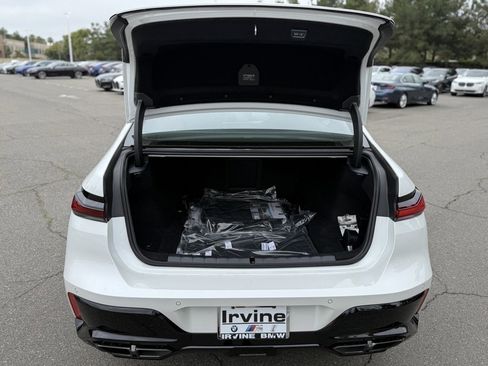 New 2025 BMW 760i xDrive image 15