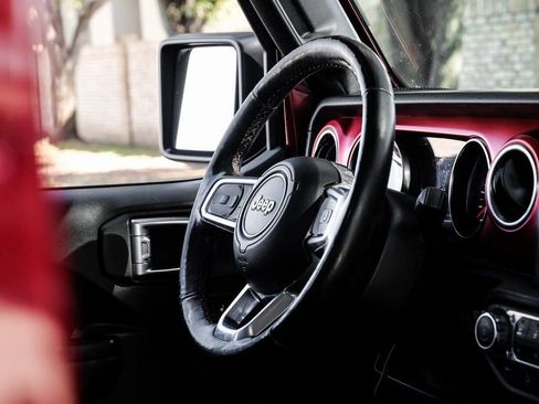 Used 2021 Jeep Wrangler Unlimited Rubicon image 24