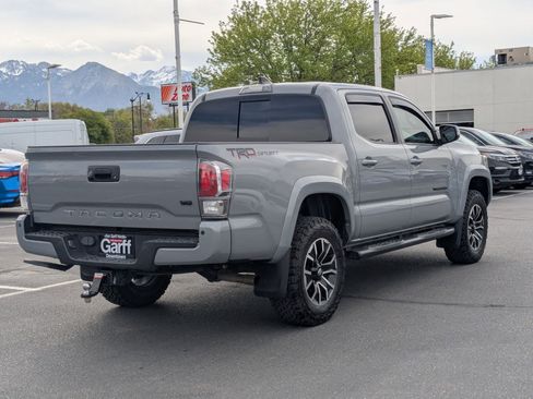 Used 2021 Toyota Tacoma TRD Sport w/ Technology Package RWD image 3