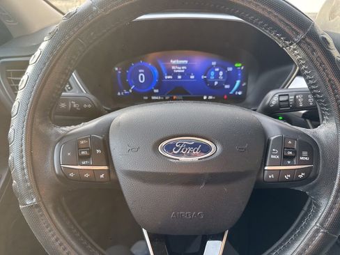Used 2020 Ford Escape SE Sport image 10