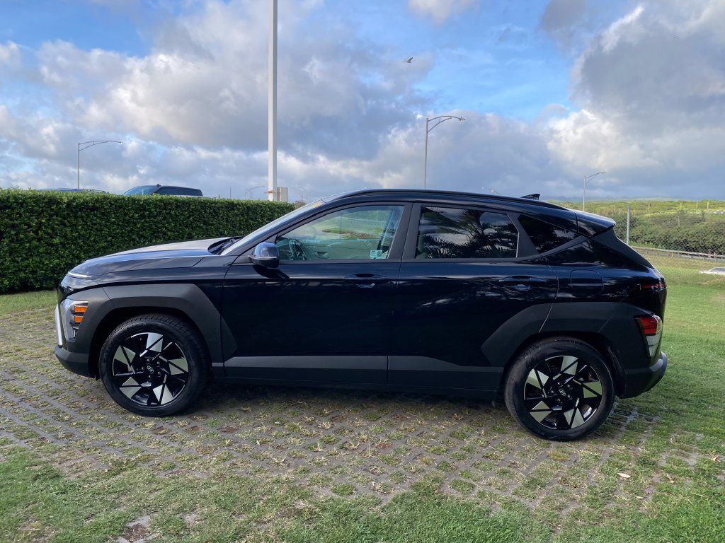 Certified 2024 Hyundai Kona SEL FWD image 4