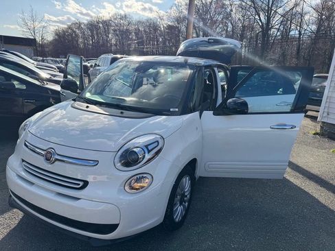 Used 2014 FIAT 500L Easy w/ Popular Equipment Group image 8