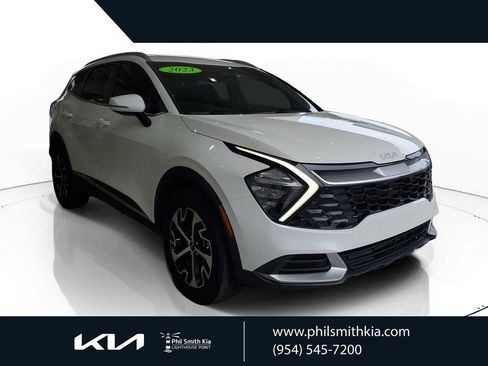 Used 2023 Kia Sportage EX AWD/4WD image 1