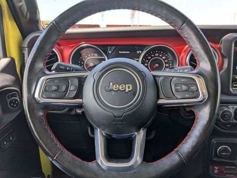Used 2022 Jeep Wrangler Unlimited Rubicon w/ LED Lighting Group AWD/4WD image 16