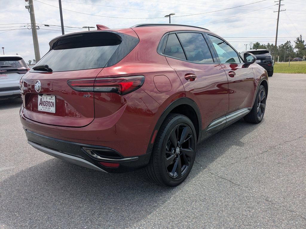 Used 2023 Buick Envision Essence w/ Sport Touring Package AWD/4WD image 4