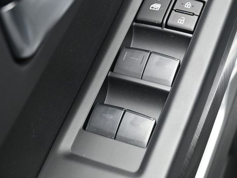 Used 2023 Toyota Tundra Platinum image 15