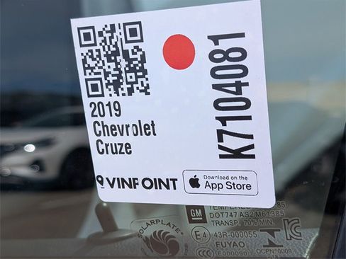 Used 2019 Chevrolet Cruze Premier image 27