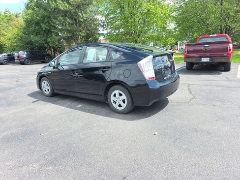 Used 2011 Toyota Prius Two w/ Preferred Accessory Pkg FWD image 6