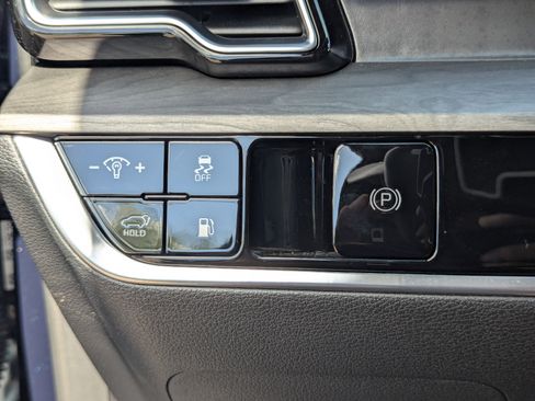 Used 2025 Kia Sportage X-Line Prestige image 31