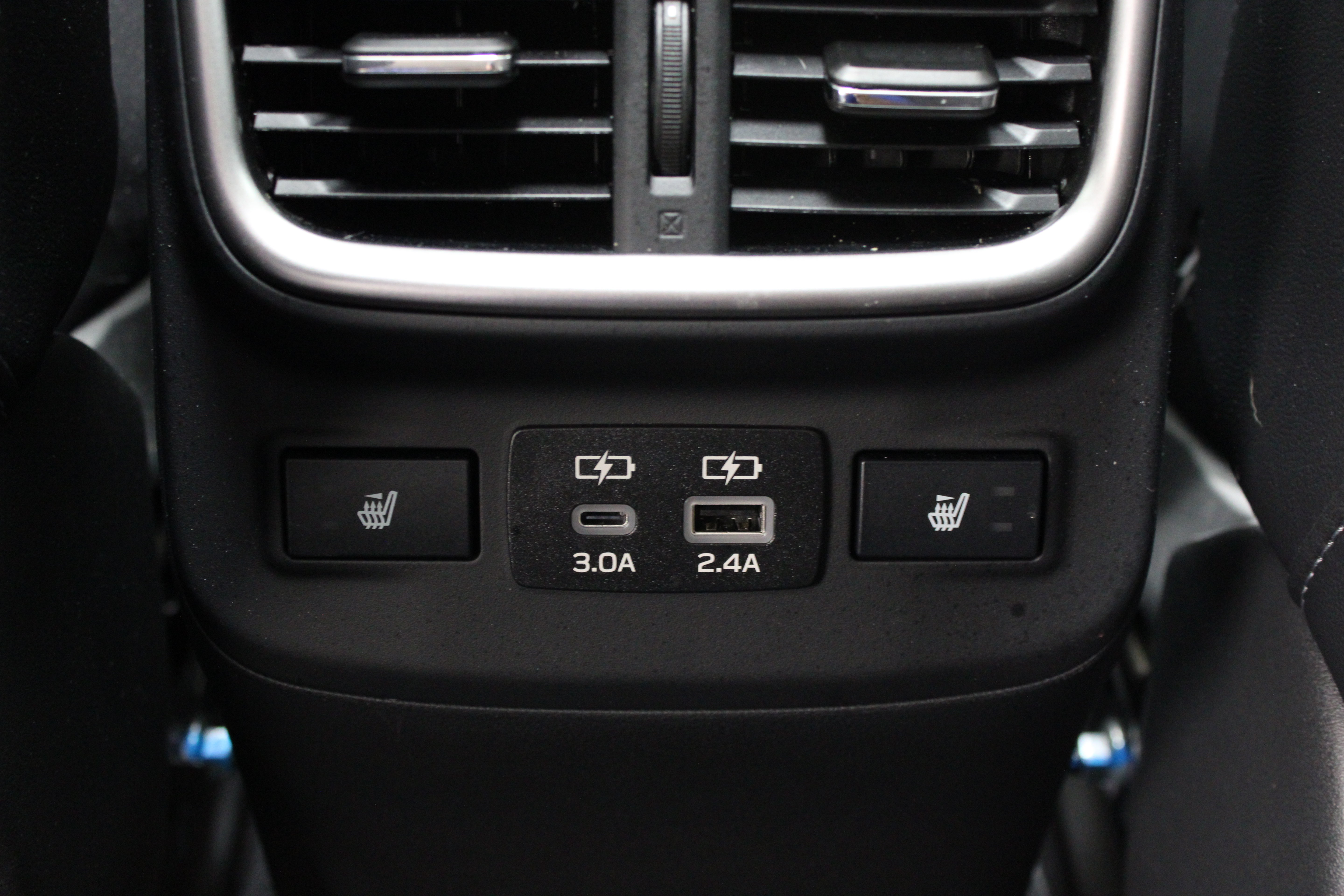 Used 2025 Subaru Outback Touring XT AWD/4WD image 32