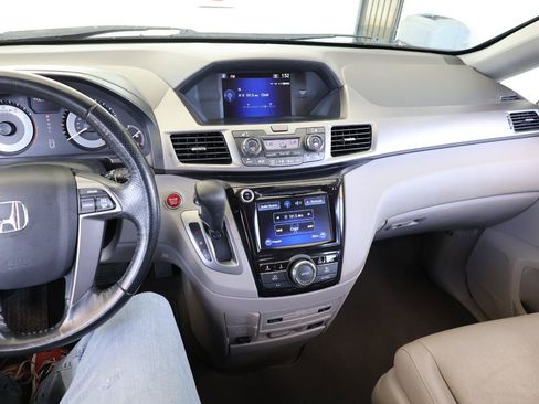 Used 2016 Honda Odyssey EX-L image 46