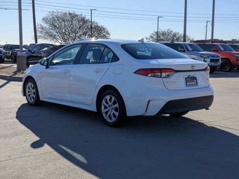Used 2024 Toyota Corolla LE image 8