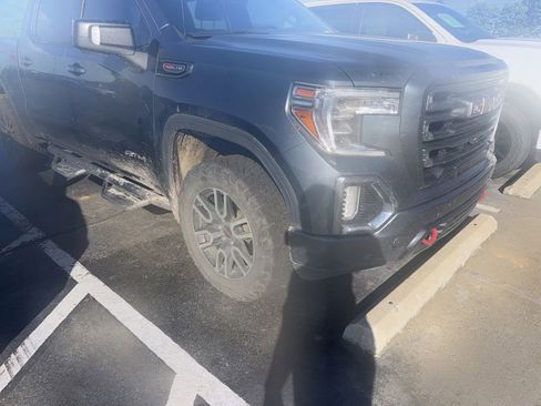 Used 2019 GMC Sierra 1500 AT4 w/ AT4 Premium Package AWD/4WD image 4