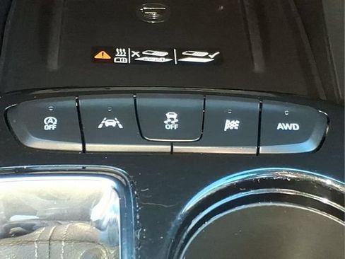 Used 2023 Chevrolet TrailBlazer ACTIV w/ Technology Package AWD/4WD image 23