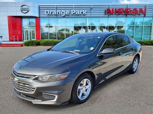 Used 2018 Chevrolet Malibu LS image 4