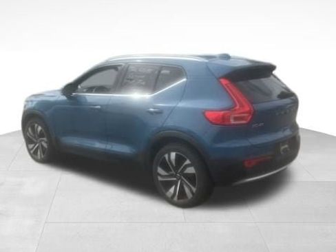 Used 2023 Volvo XC40 B5 Ultimate w/ Climate Package AWD/4WD image 4