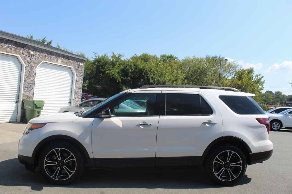 Used 2014 Ford Explorer Sport w/ Equipment Group 401A AWD/4WD image 11