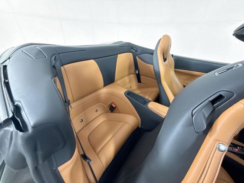 Certified 2019 Ferrari Portofino RWD image 22