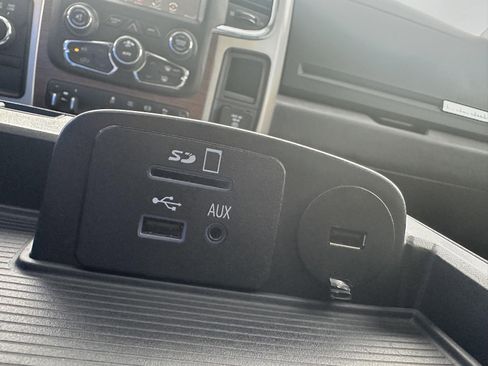 Used 2014 RAM 2500 Laramie image 33