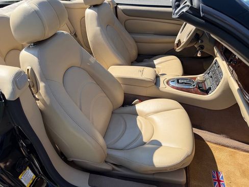 Used 2004 Jaguar XK8 Convertible RWD image 19