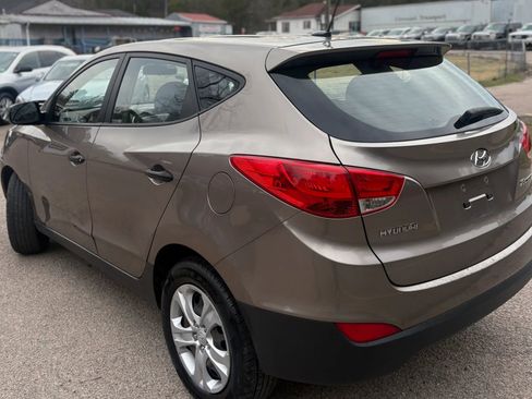 Used 2010 Hyundai Tucson GLS FWD image 42