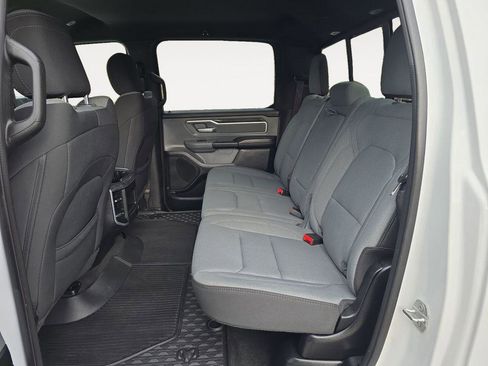 Used 2021 RAM 1500 Big Horn image 12