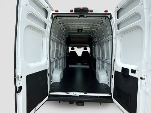 New 2025 RAM ProMaster 3500 w/ Convenience Group FWD image 22