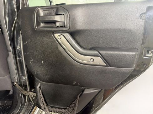 Used 2016 Jeep Wrangler Unlimited Sport w/ Quick Order Package 24S AWD/4WD image 25