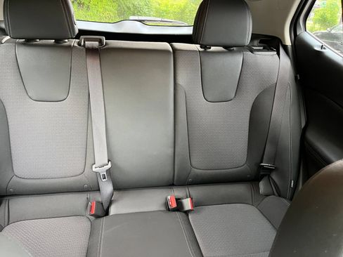Used 2026 Buick Encore GX Preferred FWD image 37