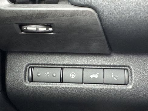 New 2026 Nissan Pathfinder Platinum image 21