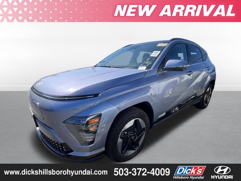 Certified 2025 Hyundai Kona Limited FWD image 1