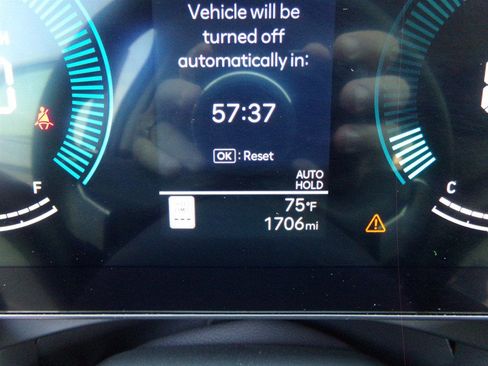Used 2025 Hyundai Sonata SEL AWD/4WD image 36