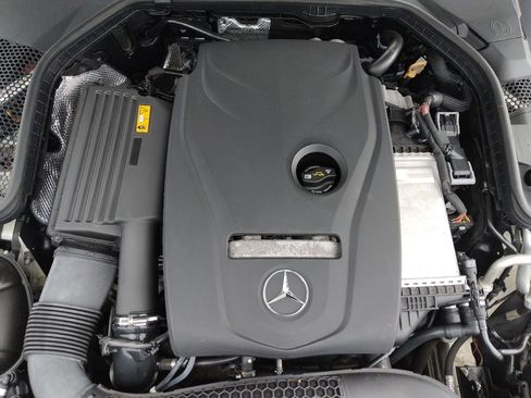 Used 2018 Mercedes-Benz C 300 Sedan image 30